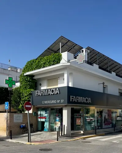 Farmacia Herrera Fernández (la Algaba) - Farmacia en La Rinconada - foto 2