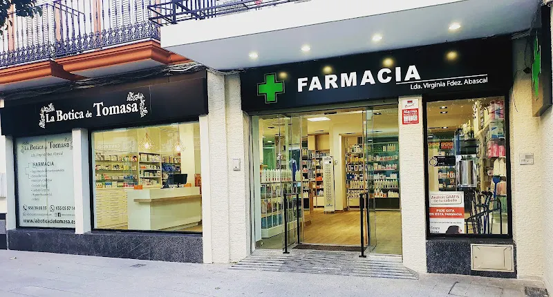 Farmacia La Botica de Tomasa (junto a la Parroquia de Camas) - Farmacia en Camas - foto 2