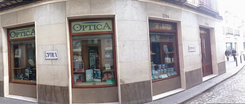 Farmacia Óptica Mas y Prat - Écija