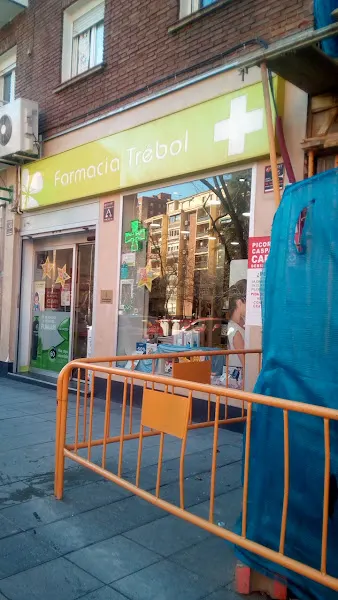 Farmacia Trébol Oporto - Farmacia en Madrid - foto 2