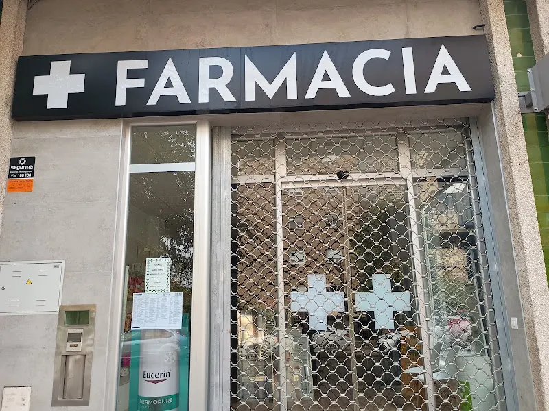 Farmacia Santa Eufemia - Farmacia en Tomares - foto 2
