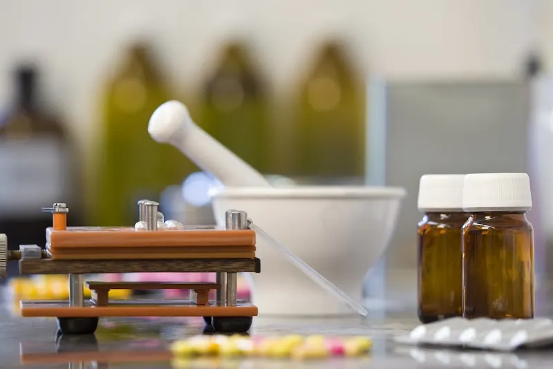 Farmacia Ortopedia Adaptada Albert Salvat Felip . Farmacias 12 horas en Tarragona