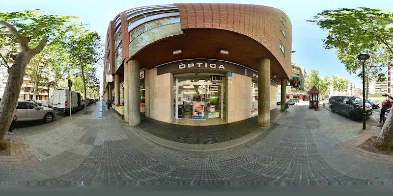 Farmàcia Bofarull Comamala - Farmacia en Reus - foto 2