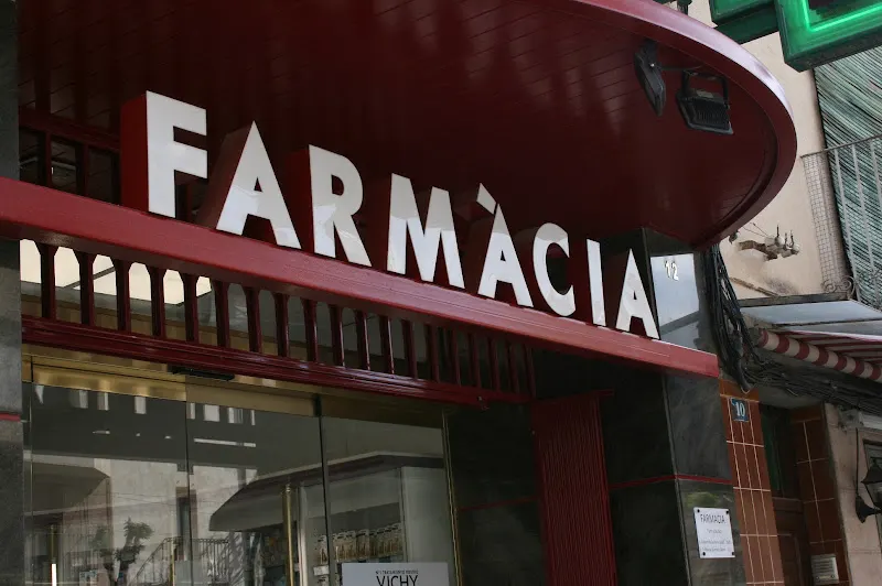 FARMÀCIA ROQUETES GUILLERMO GUIMERÀ - Farmacia en Tortosa - foto 2
