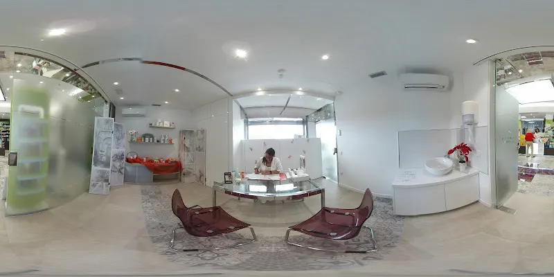 Farmacia Los Pinos - Ángeles Belén Rodríguez Casais