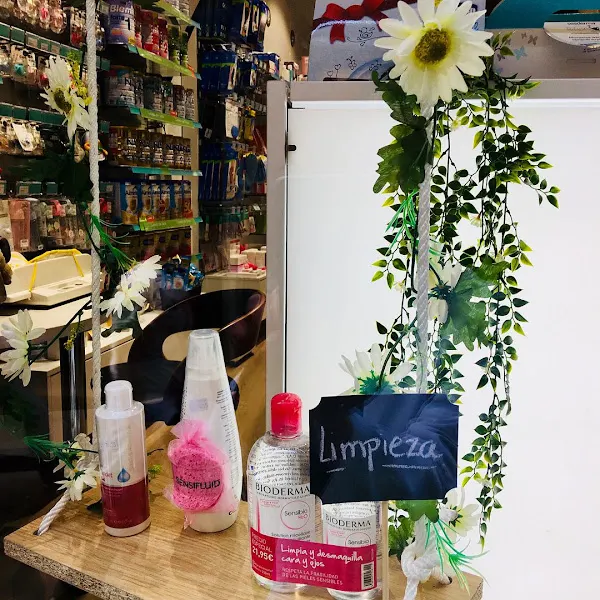 Farmacia - Farmacia en Alcañiz - foto 2