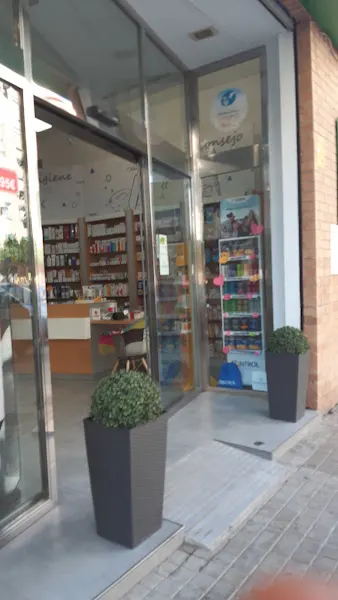 Farmacia Monzó - Farmacia en Valencia - foto 2