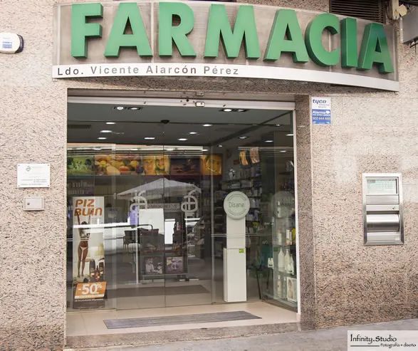 Farmacia Alarcón - Farmacia en Requena - foto 2