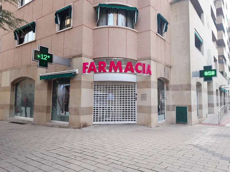 Farmacia Parquesol (Lda. Marta Lázaro Sancho) - Farmacia en Valladolid - foto 2