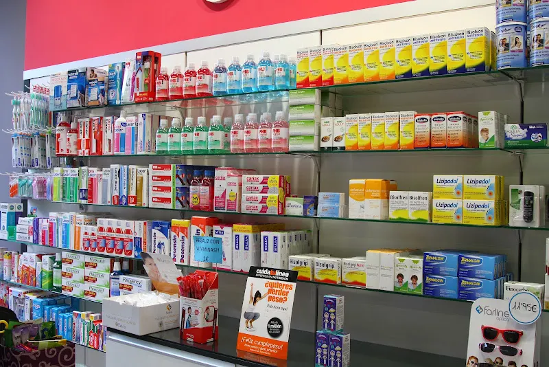 Farmacia Dársena (Lda. Beatriz Santos Escudero) - Farmacia en Valladolid - foto 3