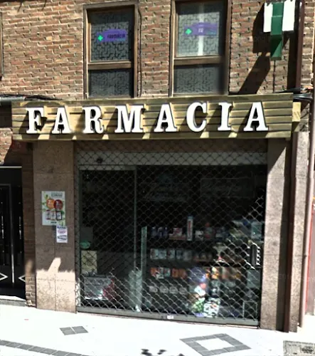 Farmacia Teatro Calderón (Ldo. Juan Antonio Navarro Gómez)