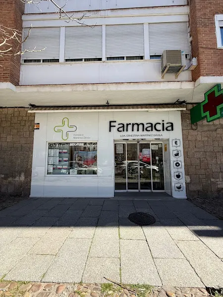 Farmacia Martínez Dávila - Farmacia en Madrid - foto 2