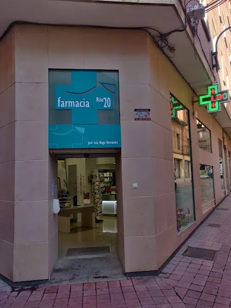 FARMACIA RÚA 20 - Farmacia en Benavente - foto 2