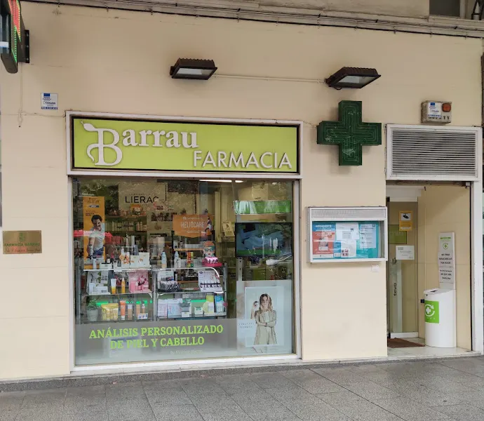 Farmacia Virginia Barrau Centro de Zaragoza, Especialistas en dermocosmética. 12 horas. Desde 1924