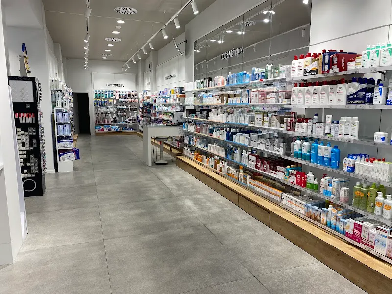 Farmacia Delicias 30 - Farmacia en Zaragoza - foto 3