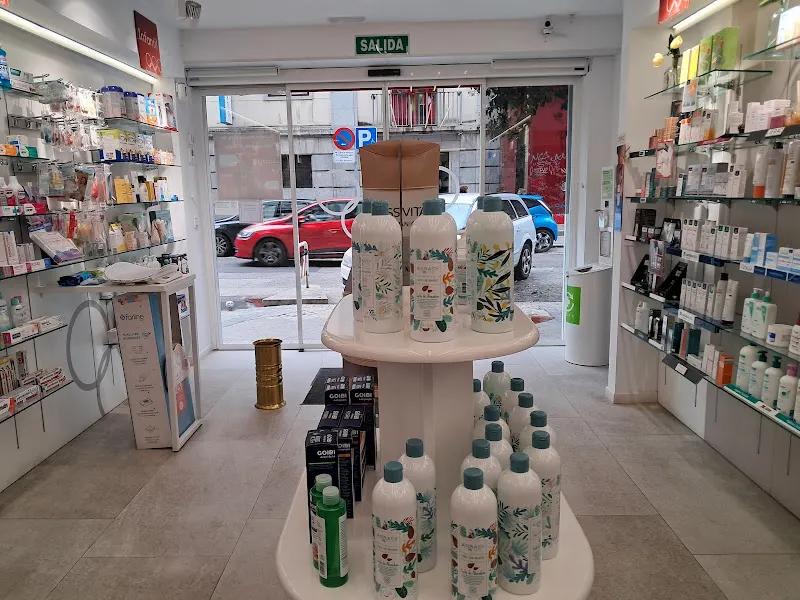 Farmacia Moscardó (Lda. I. Erdocia Arce)