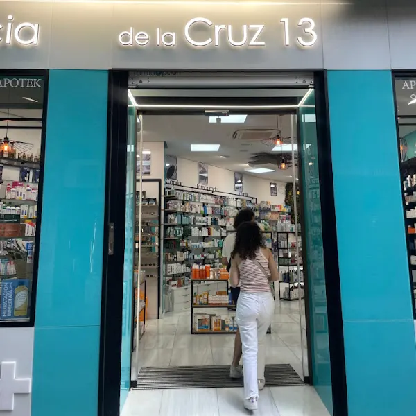Farmacia de La Cruz 13 - Sol y Distrito Centro