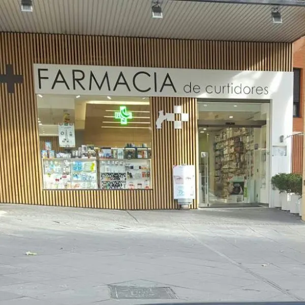 FARMACIA DE CURTIDORES- Abierto 365 hasta las 23 h-PHARMACY- EL RASTRO - Farmacia en Madrid - foto 3