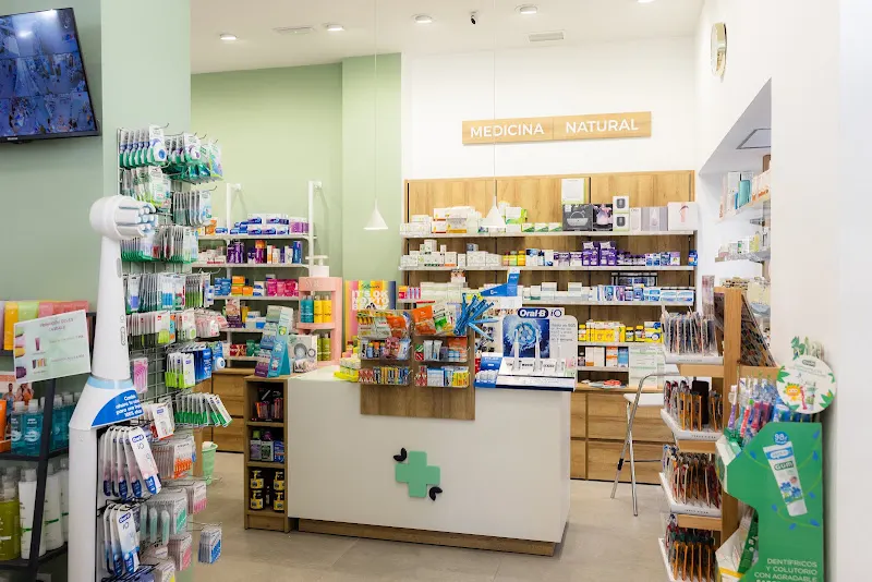 Farmacia Santa María Micaela (amparo Roquet) - Farmacia en Valencia - foto 3