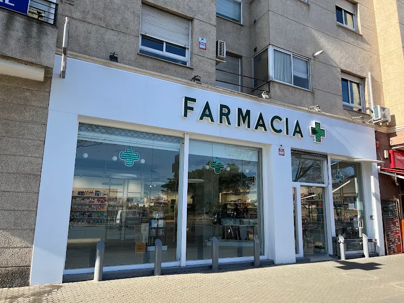 Farmacia i+ Los Arcos - Farmacia en Sevilla - foto 2