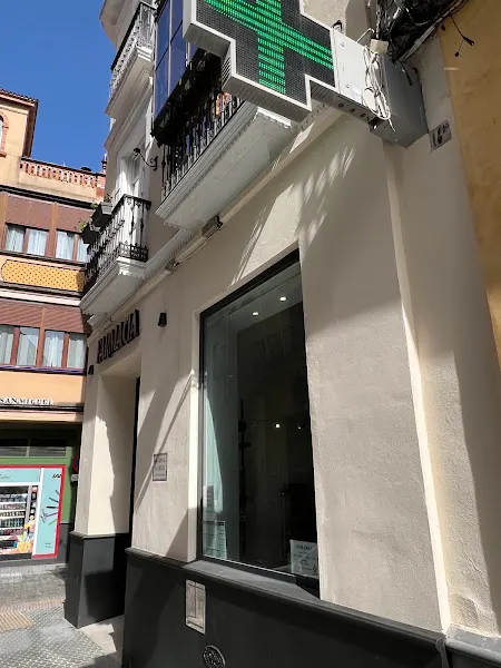 Farmacia San Miguel - Farmacia en Sevilla - foto 2