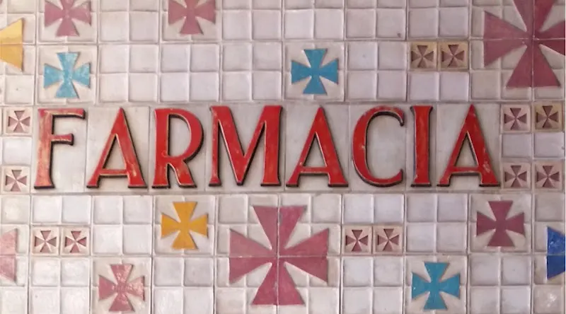 Farmacia La Giralda