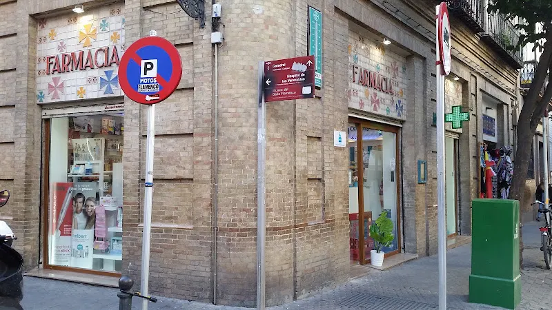 Farmacia La Giralda - Farmacia en Sevilla - foto 2