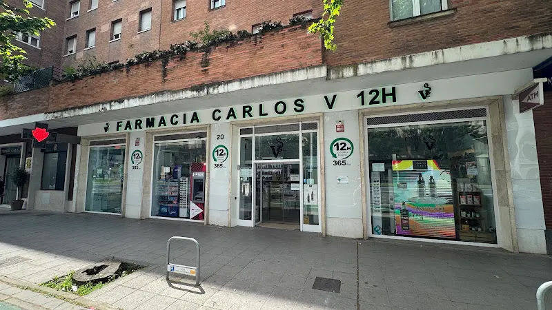 FARMACIA CARLOS V - Farmacia en Sevilla - foto 2