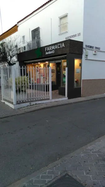 FARMACIA ALFONSO XI - Farmacia en Sevilla - foto 2