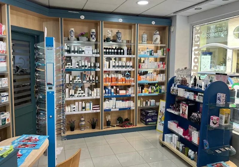 FARMACIA CASTILLA LUCENA - Farmacia en Málaga - foto 3