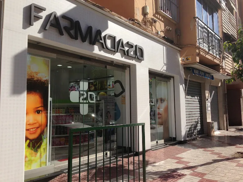 FARMACIA 2.0 Alcántara Zurita PARQUE DEL SUR - Farmacia en Málaga - foto 2