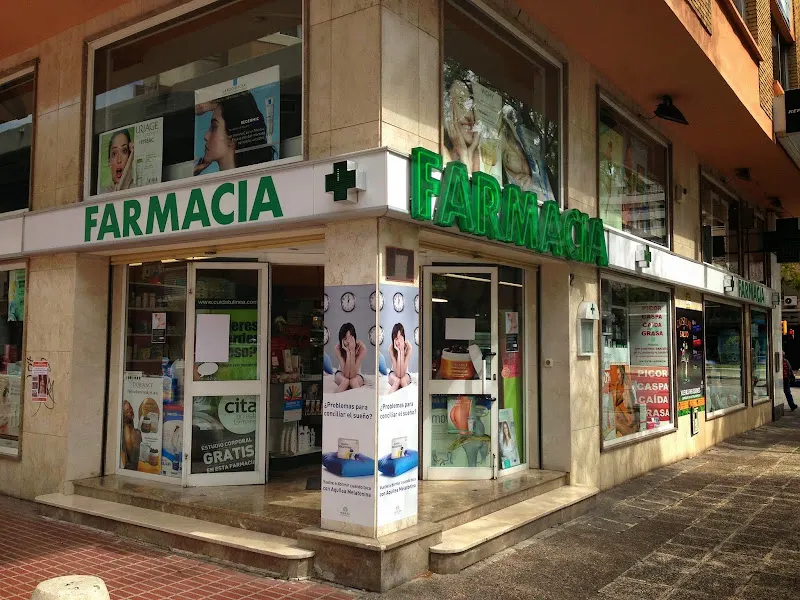 Farmacia García Carmona - Farmacia en Málaga - foto 2