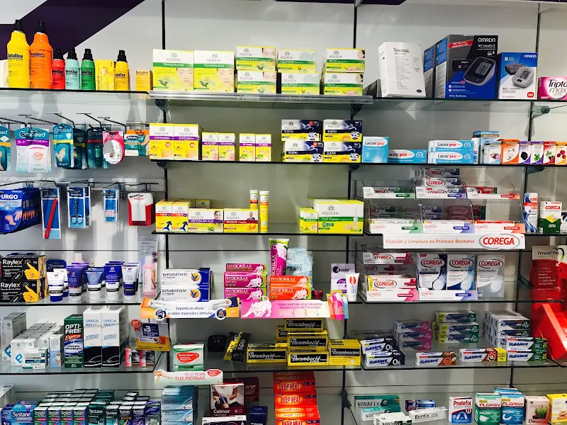 Farmacia Angeles Pareja Chirino - Farmacia en Las Palmas de Gran Canaria - foto 3