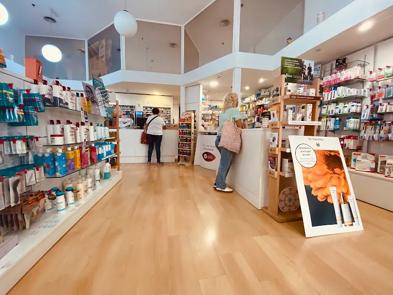 Farmacia Centro Comercial La Ballena. Alicia Díez - Farmacia en Las Palmas de Gran Canaria - foto 3