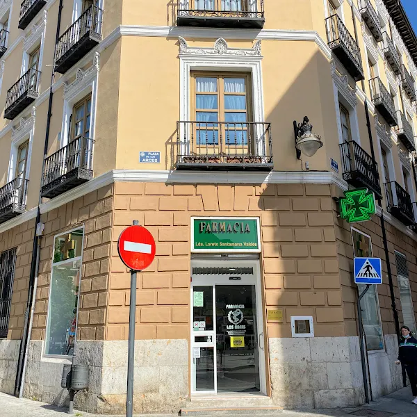 Farmacia Los Arces (Lda. Loreto Santamaría Valdés) - Farmacia en Valladolid - foto 2
