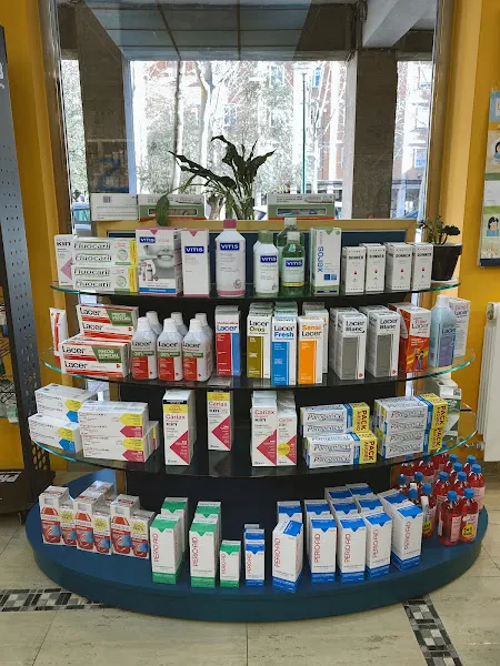 Farmacia Plaza Dr. Marañón (Ldo. Ángel Díez Rivera) - Farmacia en Valladolid - foto 2