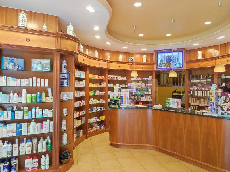 Farmacia Rosa María Fernández Prendes