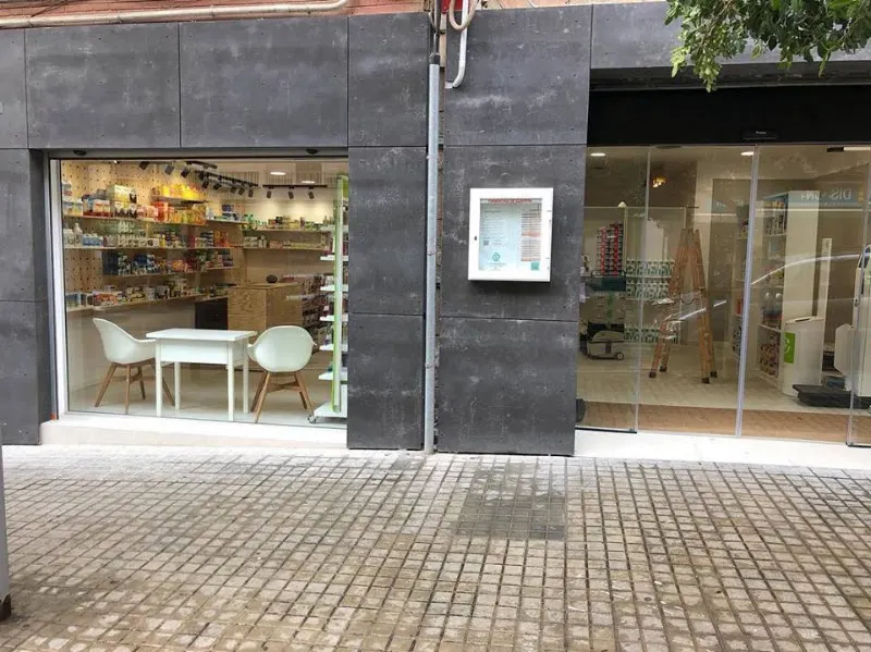 Farmàcia Jose Garcia Brocos - Farmacia en Hospitalet de Llobregat (L) - foto 2