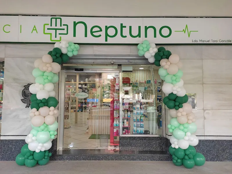 Farmacia Neptuno. LDO. Manuel Toro González