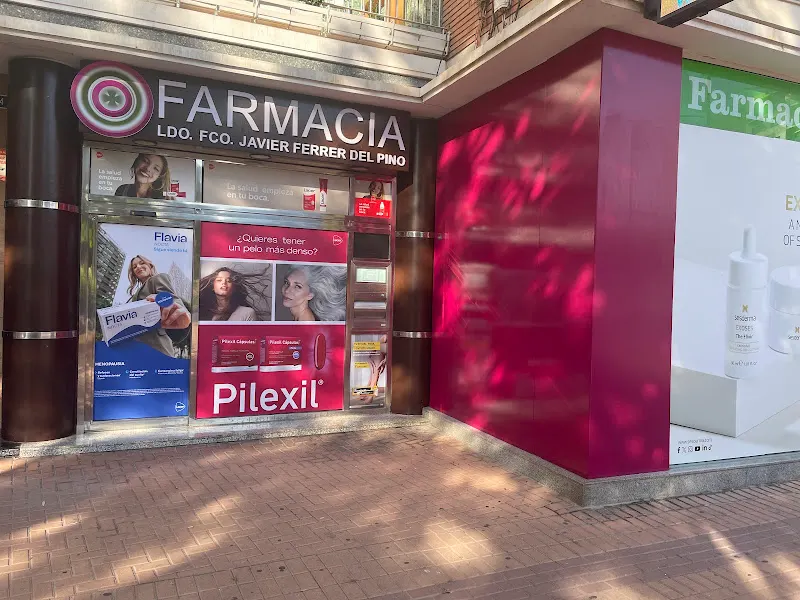 Farmacia Plaza España - Licenciada Maria Teresa Martos Muel - Farmacia en Cartagena - foto 2