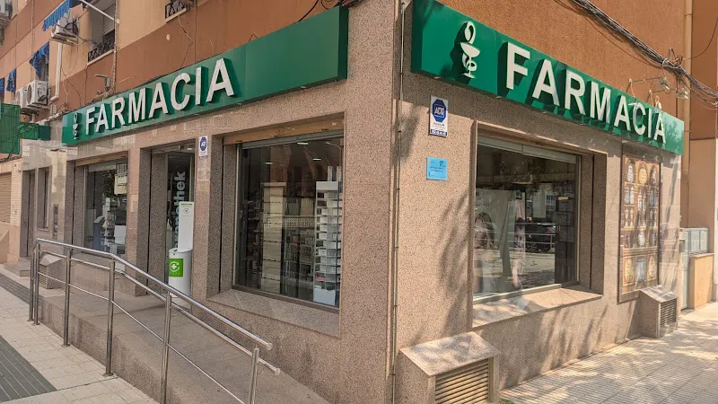 MARÍA ENGRACIA PÉREZ GARCÍA - Farmacia en Cartagena - foto 2