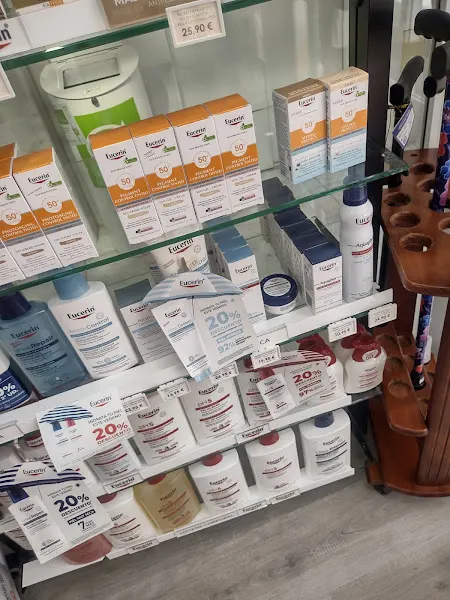 Farmacia de la calle del Carmen (Ldo. José Juan González) - Cartagena
