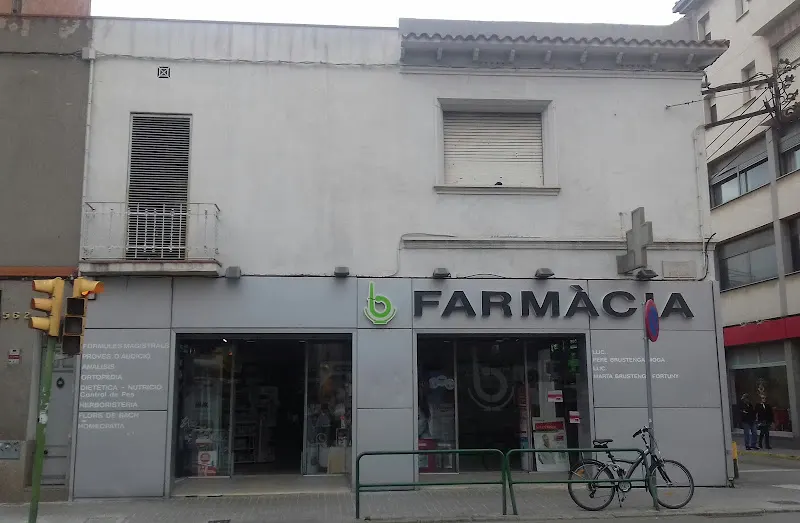 Farmàcia Brustenga - Farmacia en Sabadell - foto 2