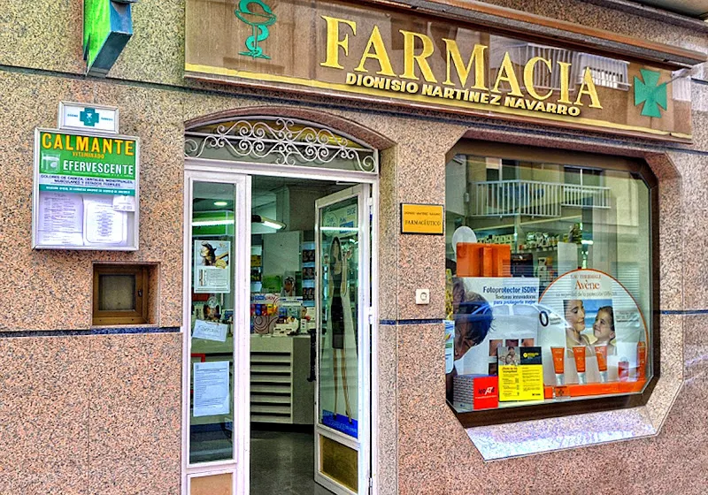 FARMACIA DIONISIO MARTÍNEZ NAVARRO - Farmacia en Almería - foto 2