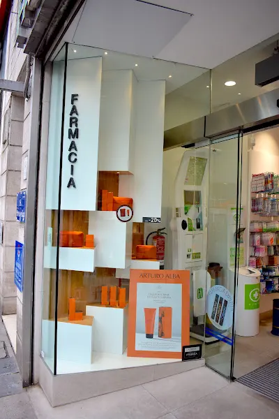 Farmacia Huerta CB - Farmacia en Santander - foto 2