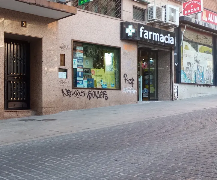 FARMACIA Matadero - Farmacia en Alcorcón - foto 2