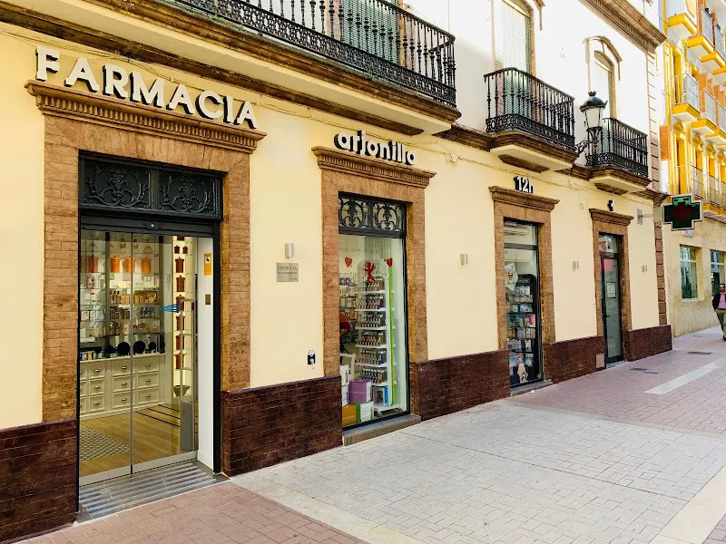 𝐅𝐚𝐫𝐦𝐚𝐜𝐢𝐚 𝐀𝐫𝐣𝐨𝐧𝐢𝐥𝐥𝐚 𝐇𝐮𝐞𝐥𝐯𝐚 • Ldo Francisco Arjonilla Coín - Farmacia en Huelva - foto 2