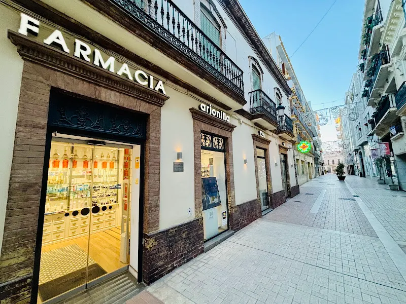 𝐅𝐚𝐫𝐦𝐚𝐜𝐢𝐚 𝐀𝐫𝐣𝐨𝐧𝐢𝐥𝐥𝐚 𝐇𝐮𝐞𝐥𝐯𝐚 • Ldo Francisco Arjonilla Coín - Farmacia en Huelva - foto 3