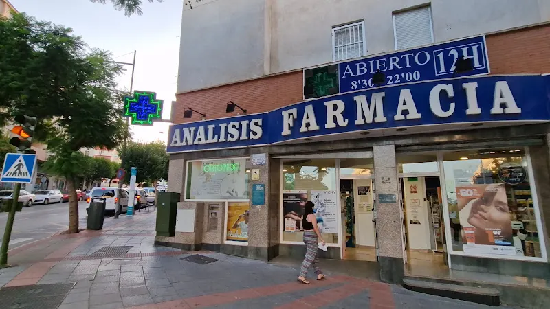 Farmacia Optica Maria Jose Fdez - Farmacia en Marbella - foto 2