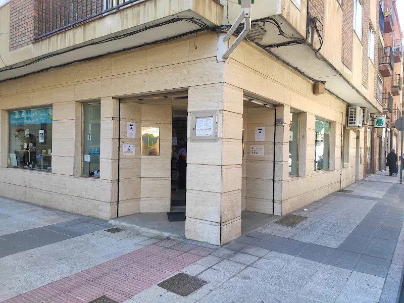 Farmacia Marcos González - Farmacia en Salamanca - foto 2
